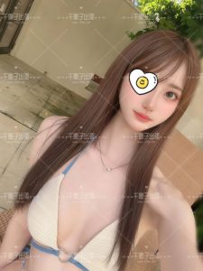 26-6202｜東京デリヘル｜高身長ロングヘア美女｜優しい笑顔が魅力の人気女性