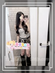 O-340（18歳）大阪出勤｜小柄×スレンダー×清楚系の最強トリオ！透明感抜群の白肌美少女